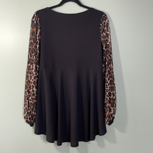 Loose tunic top with sheer balloon sleeves by Laura Size M -Like NEW - Picture 7 of 10